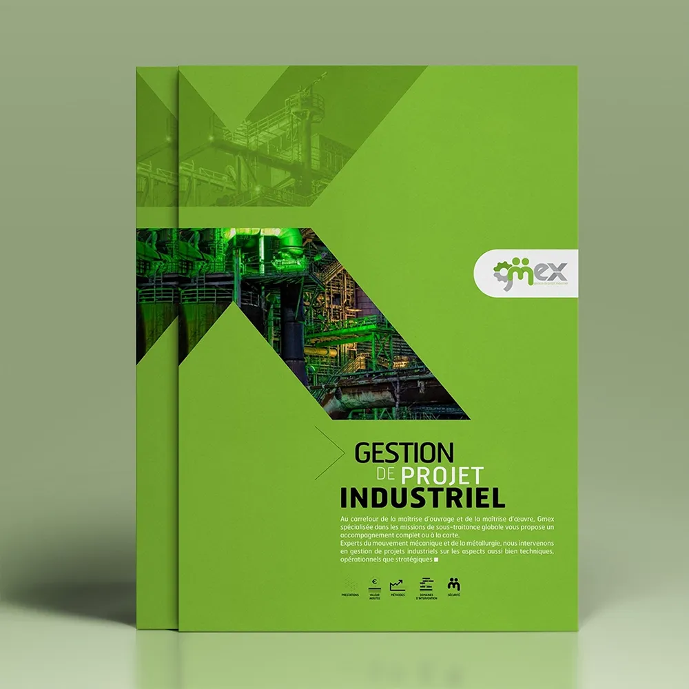 photo de brochure de gestion de projet industriel Gmex verte sur fond vert de gris avec effet d'ombre